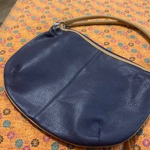 Beautiful Max New York leather bag in perfect condition